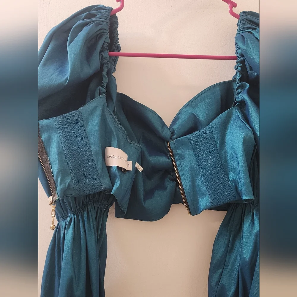 Paola‎ Rendon Elegant Teal Skirt Set, Size Medium.